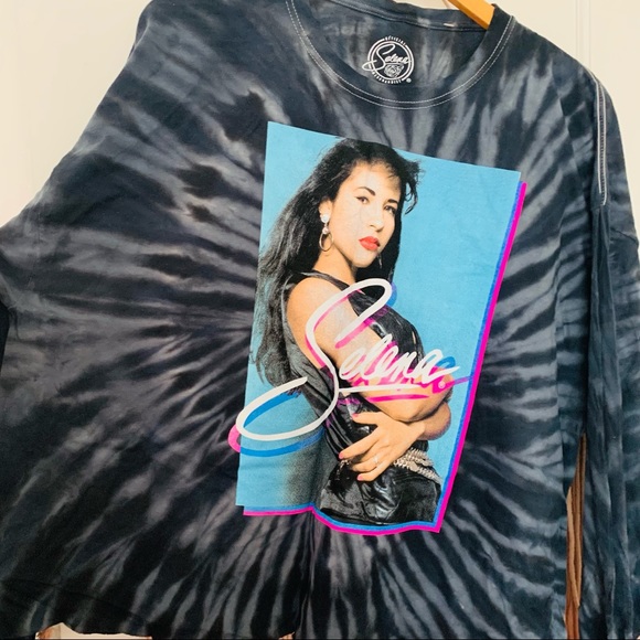 Selena long sleeve shirt! - Picture 2 of 4